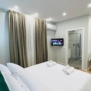 https://kristi-apartments-01.hotels-in-tirana.com